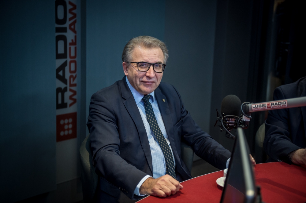 Przewodniczący sejmiku województwa zostaje na swoim stanowisku - fot. Radio Wrocław