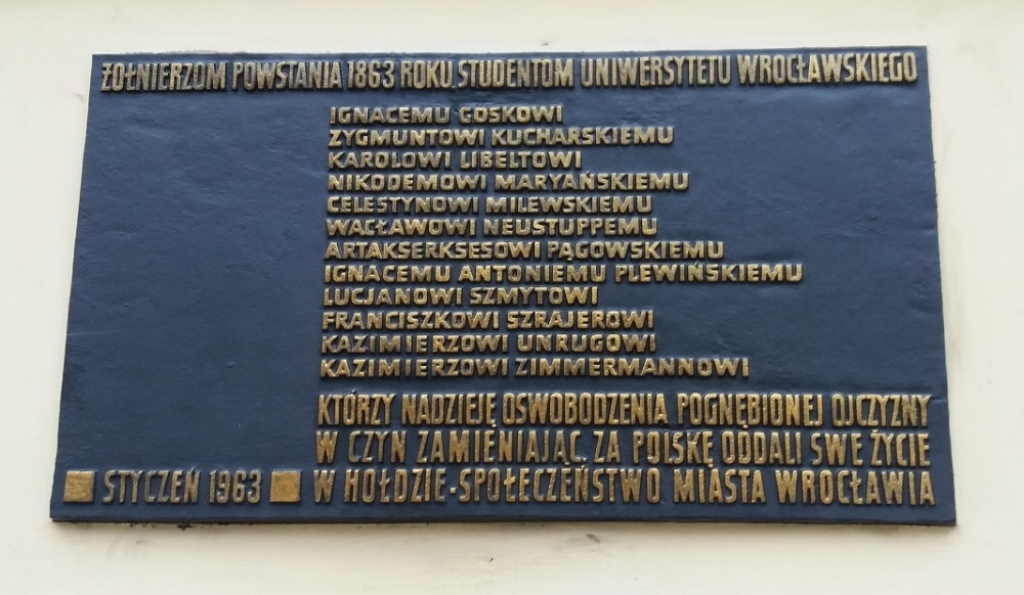 Dźwiękowa Historia: Wrocławskie wątki Powstania Styczniowego. - Tablica upamiętniająca powstańców styczniowych – poległych studentów Uniwersytetu we Wrocławiu. Fot. Kamilla Jasińska / Centrum Historii Zajezdnia.
