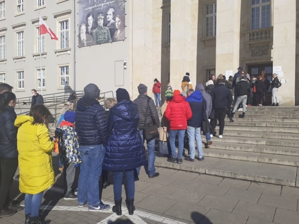 Zmiany w systemie obsługi paszportów. Ma być szybciej - fot. archiwum Radia Wrocław