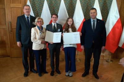 Uczniowie z Dolnego Śląska odebrali stypendia od ministra edukacji