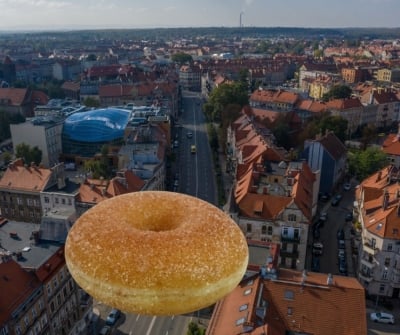 "Pączki opanowały Legnicę". Jak wam się podobają?