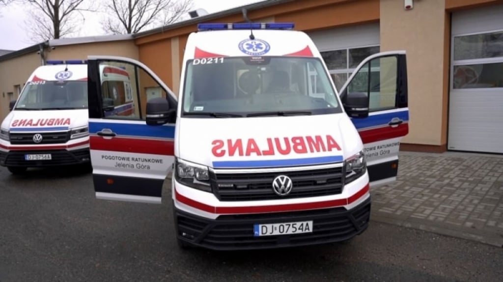 Jelenia Góra: 5 karetek za 5 milionów złotych - fot. zdjęcie ilustracyjne RW