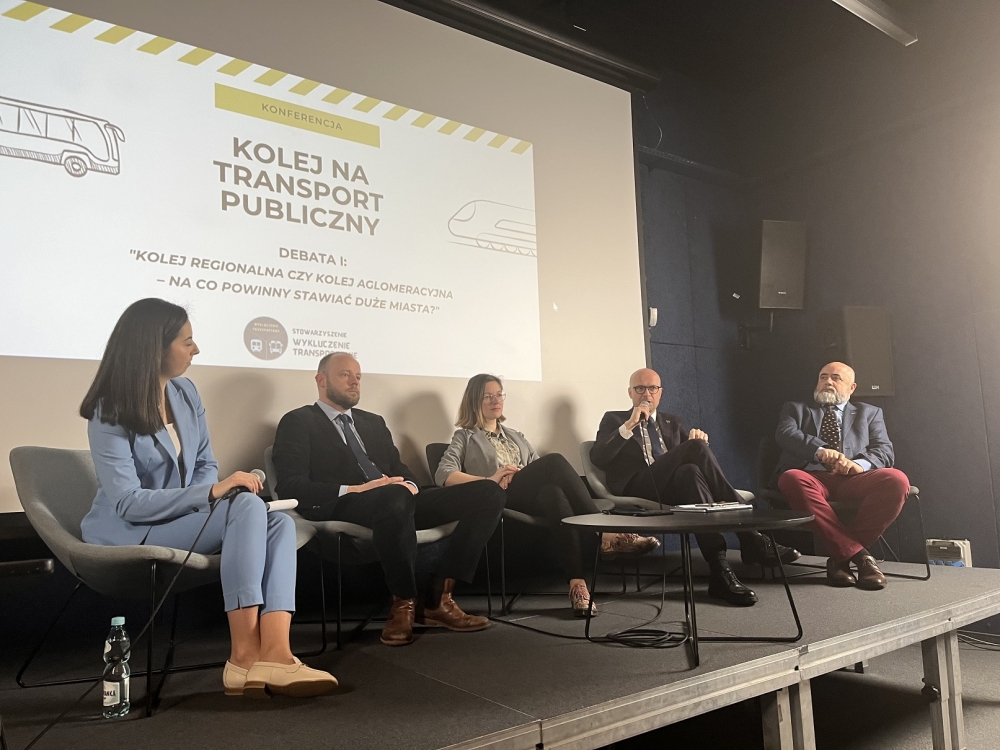 "Kolej na transport publiczny" - debata we Wrocławiu - fot. Joanna Jaros