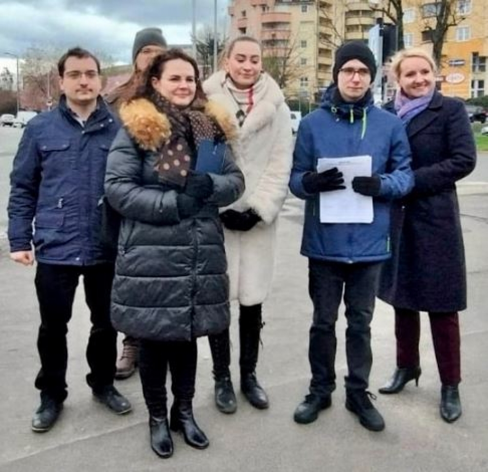Młodzi działacze PiS z apelem o szacunek dla Żołnierzy Wyklętych - fot. Jakub Ciołko