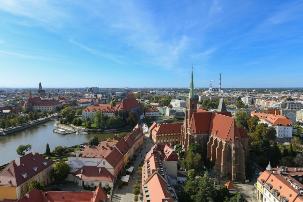 Wrocław - co warto zwiedzić i jak poruszać się po mieście? - Materiał Sponsora/ fot. unsplash.com