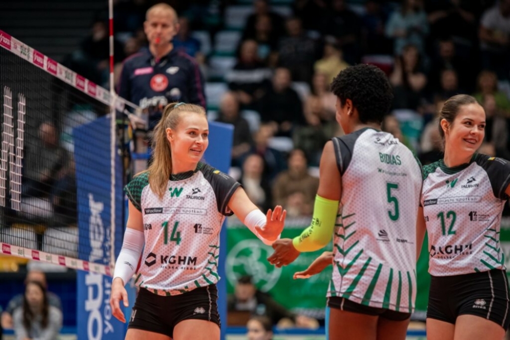 Postawiły się faworytowi. Niespodzianki jednak nie było - fot. volleywroclaw.pl