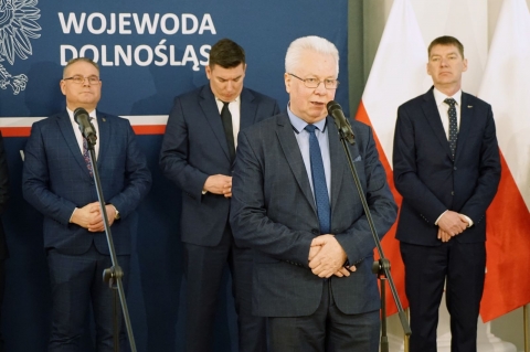 Wojewoda podsumowuje "akcję dystrybucyjną" węgla na Dolnym Śląsku - 3