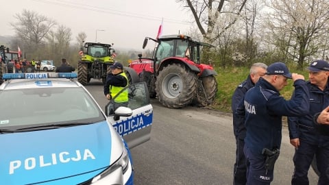 Protest rolników! Wyjechali na krajową DK8 - 2