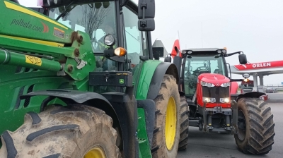 Protest rolnik&oacute;w! Wyjechali na DK8