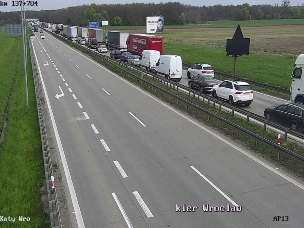 Awaria ciężarówki na A4 i 15-kilometrowy korek - fot. GDDKiA