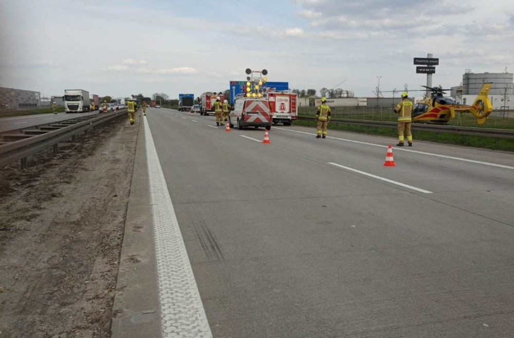 Fatalny początek długiego weekendu na drogach. Wszędzie długie korki - Fot: OSP KSRG Gniechowice