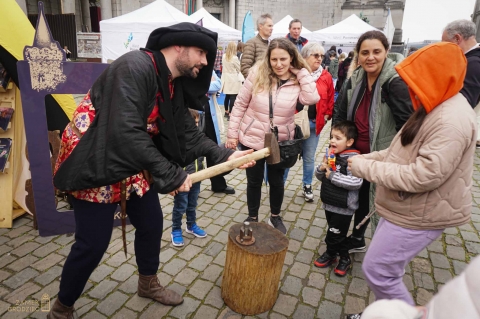 Belgijscy turyści na Zamku Grodziec - 5