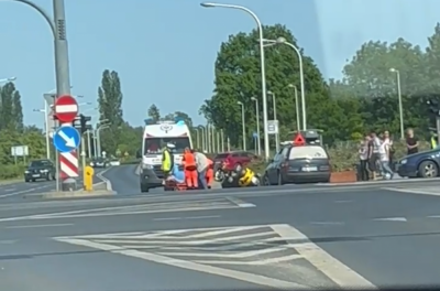 Wypadek we Wrocławiu. Motocyklista trafił do szpitala