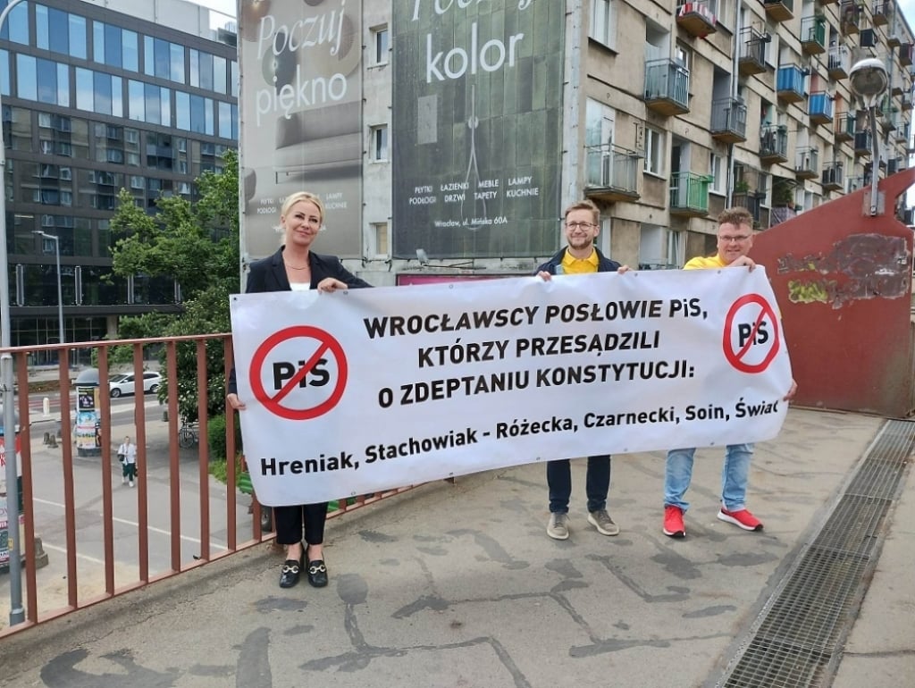 Wrocławskie koło Polski 2050 przeciw ustawie powołującej komisję ds. zbadania wpływów rosyjskich - Fot: Jakub Ciołko