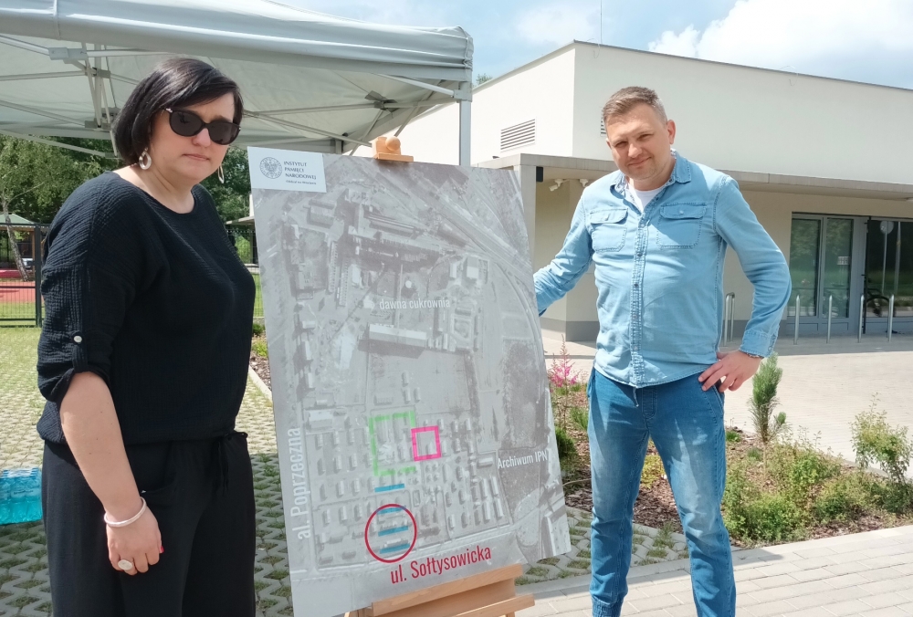 Wielkie sprzątanie terenu byłego niemieckiego obozu pracy przymusowej Burgweide – fot. Beata Makowska