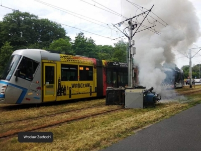 Wrocław: tramwaj zderzył się z... kosiarką