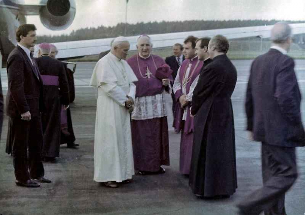 40 lat od wizyty papieża Jana Pawła II we Wrocławiu [POSŁUCHAJ] - fot. historia.prw.pl