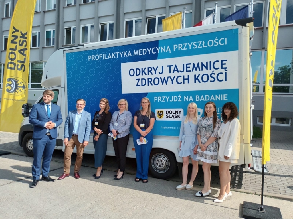 Dolnoślązacy mogą odwiedzić Osteobus. Przebadanych zostanie kilka tysięcy osób - fot. RW
