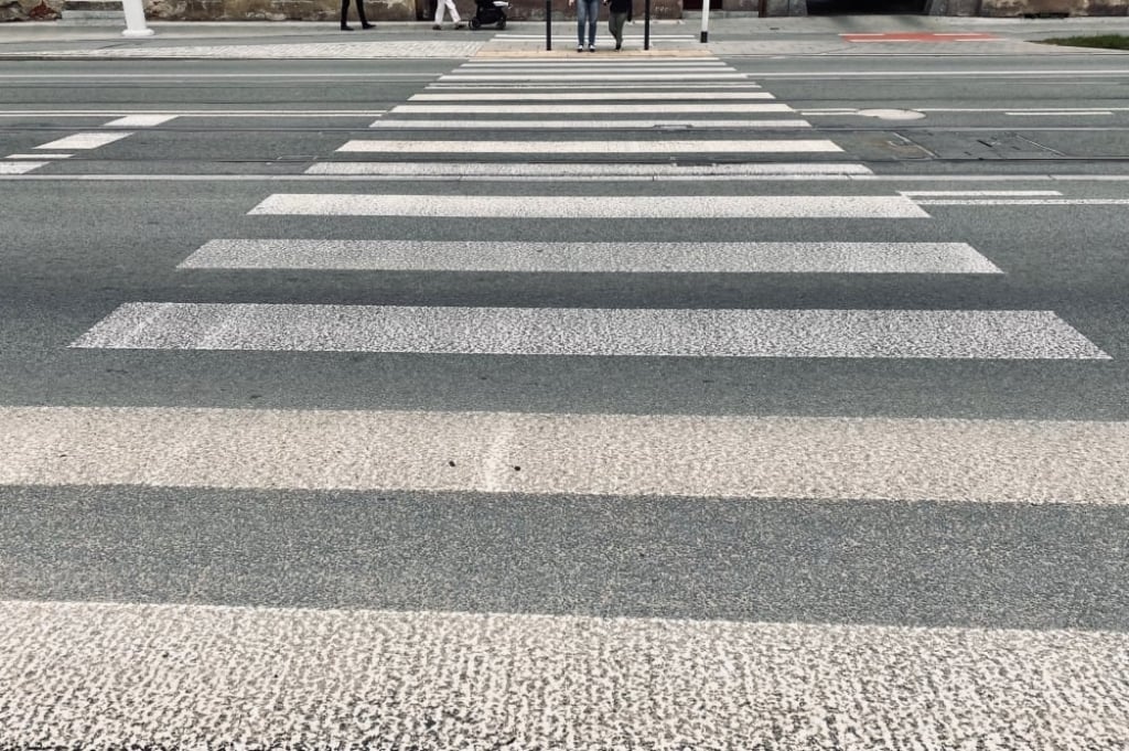 Krajowa 30. Będzie jaśniej i bezpieczniej na przejściach dla pieszych  - zdjęcie ilustracyjne; fot. Patrycja Dzwonkowska
