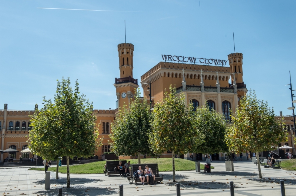 Wrocław Główny najpopularniejszą stacją kolejową w Polsce w 2022 r. - fot. RW