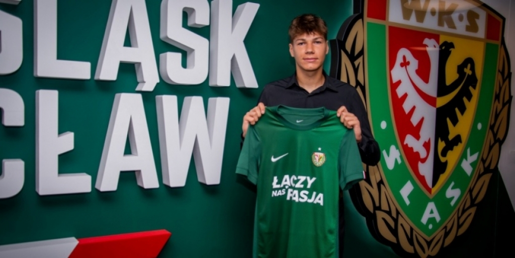 Młody bramkarz na dłużej w piłkarskim Śląsku - fot. slaskwroclaw.pl