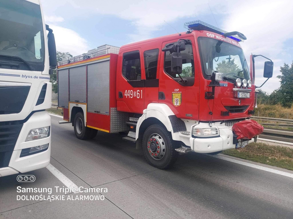 Wypadek 4 ciężarówek na A4. Ponad 10 kilometrów korka - fot. OSP Wądroże Wielkie 