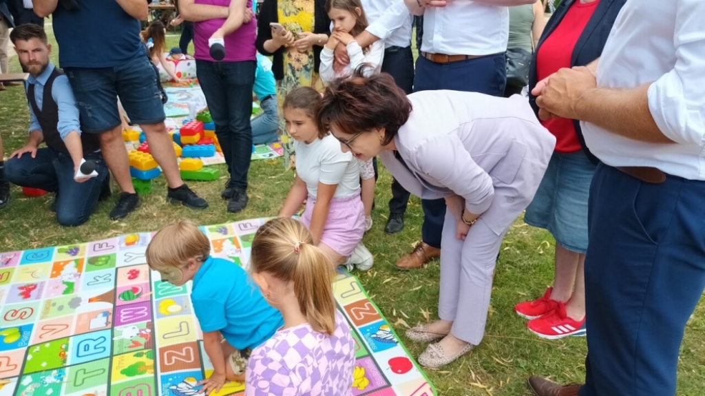 Udanin. Marszałek Sejmu na pikniku Rodzina 800+ – fot. B. Makowska