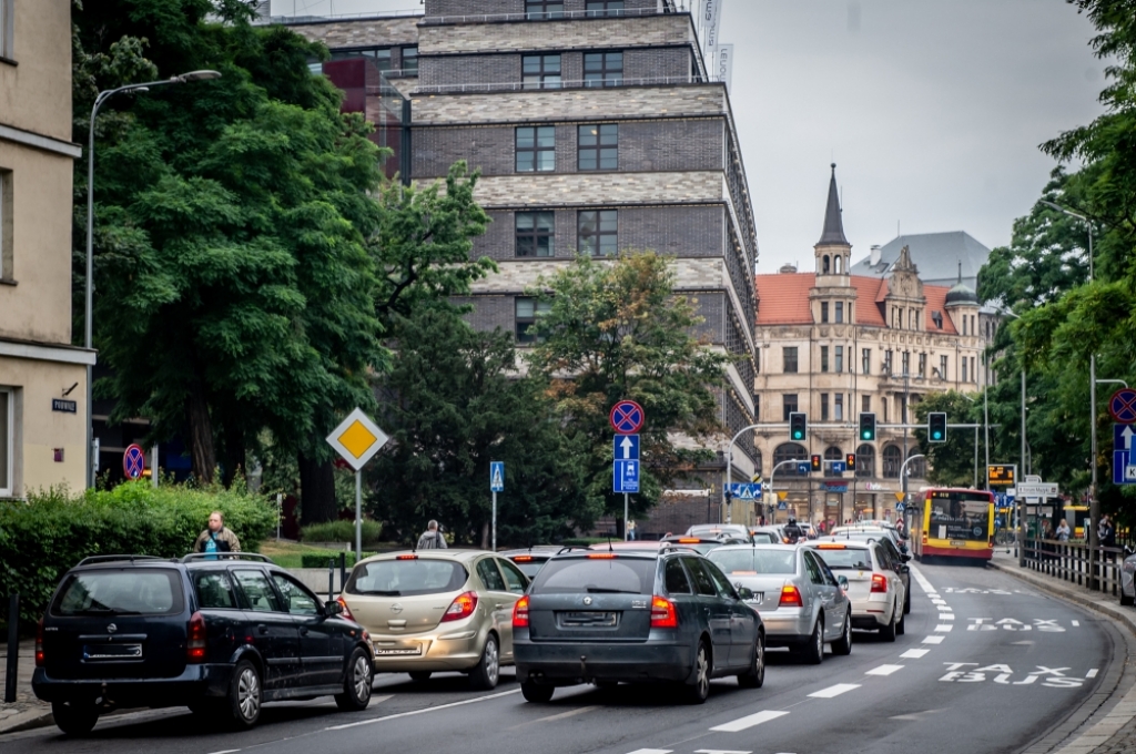 Wrocław na ostatnim miejscu w rankingu miast przyjaznych kierowcom - zdjęcie ilustracyjne, fot. archiwum radiowroclaw.pl