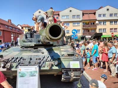 Wojskowa feta w Nowogrodźcu