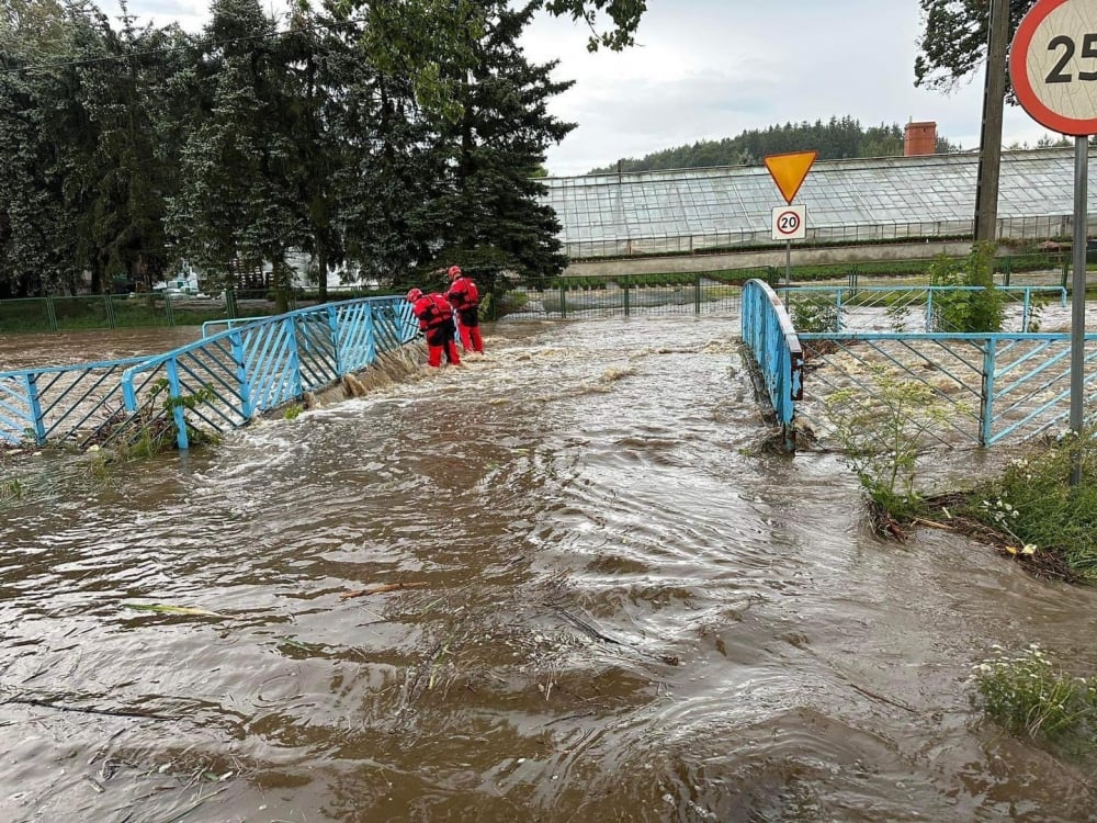 Intesywne opady deszczu w regionie [ZDJĘCIA] - Fot. FB Jerzy Łużniak - Prezydent Jeleniej Góry