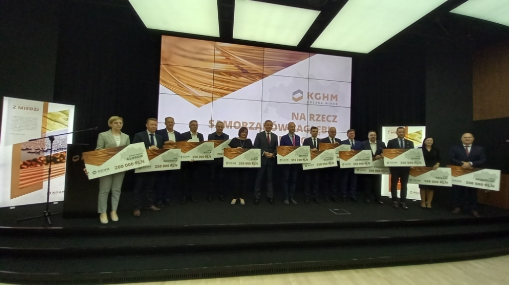 3,5 miliona złotych dla gmin Zagłębia Miedziowego od KGHM - fot. Andrzej Andrzejewski