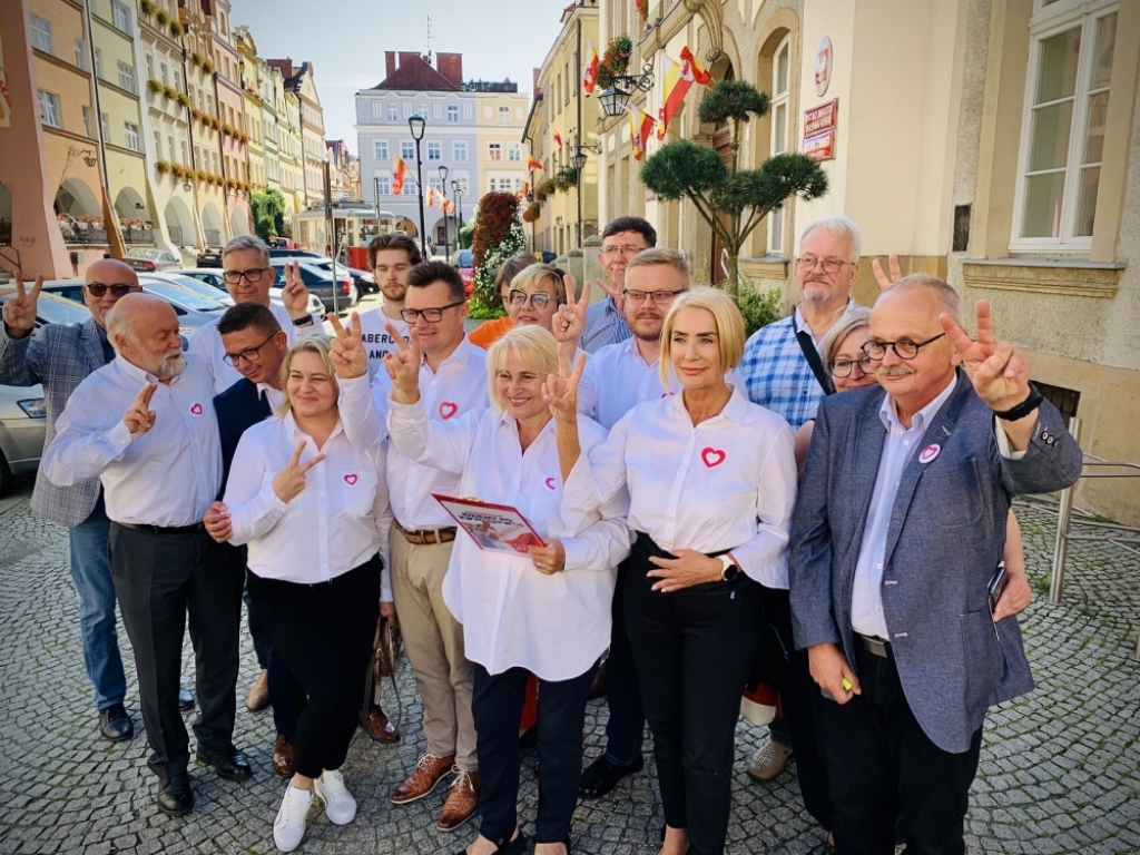 Koalicja Obywatelska prezentuje kandydatów w Jeleniej Górze - fot. Jakub Thauer