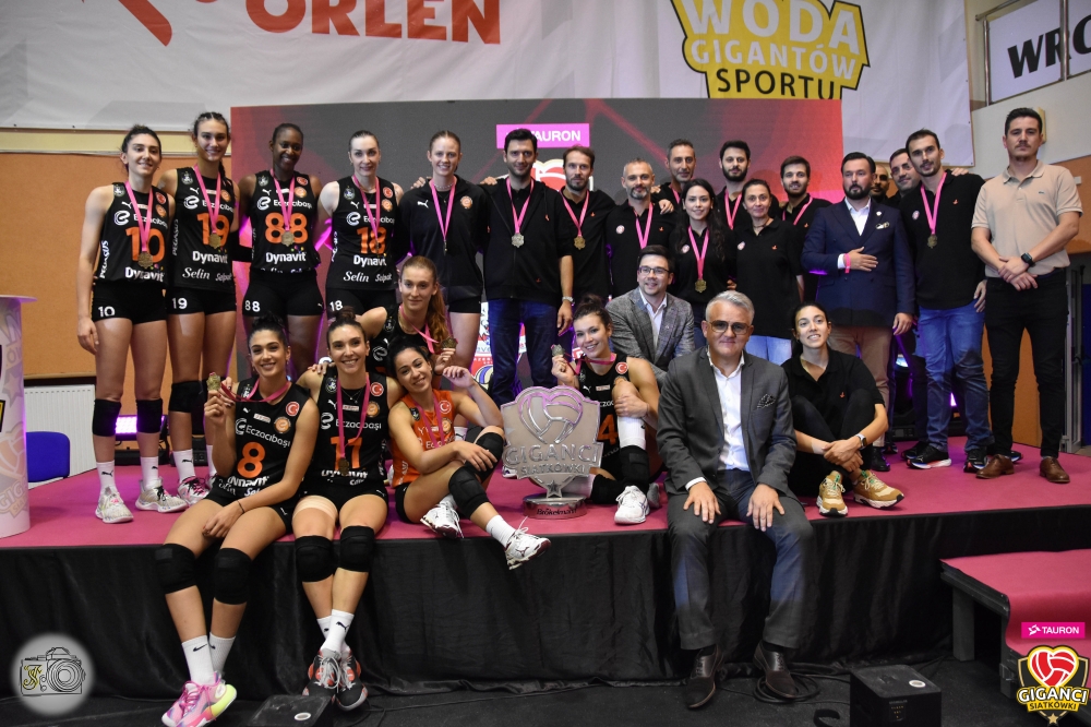 Eczacibasi wygrało TAURON Gigantów Siatkówki w Twardogórze - fot. Justyna Szymczyk/mat. prasowe TAURON Giganci Siatkówki