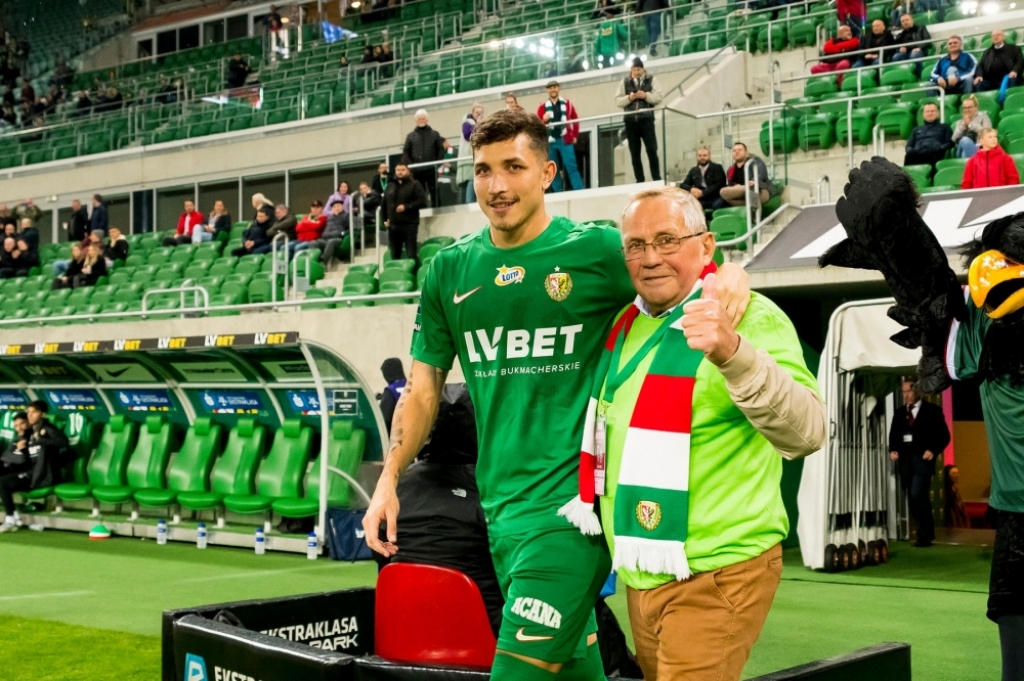Wrocławscy seniorzy na meczu Śląsk Wrocław – Górnik Zabrze - fot. Krystyna Pączkowska/slaskwroclaw.pl