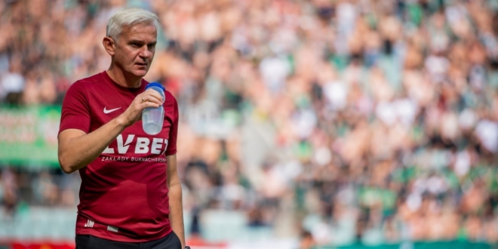 Jacek Magiera został Trenerem Września w piłkarskiej ekstraklasie - fot. slaskwroclaw.pl