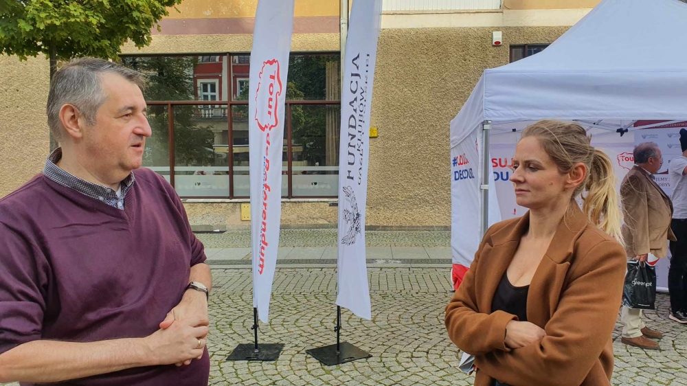 Akcja "Tour de Referendum" dotarła do Legnicy - fot. Karolina Bieniek