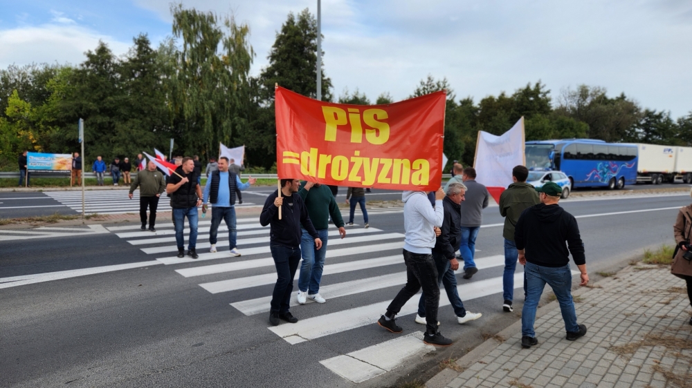 W Ząbkowicach po raz kolejny protestowali rolnicy - fot. Jarosław Wrona