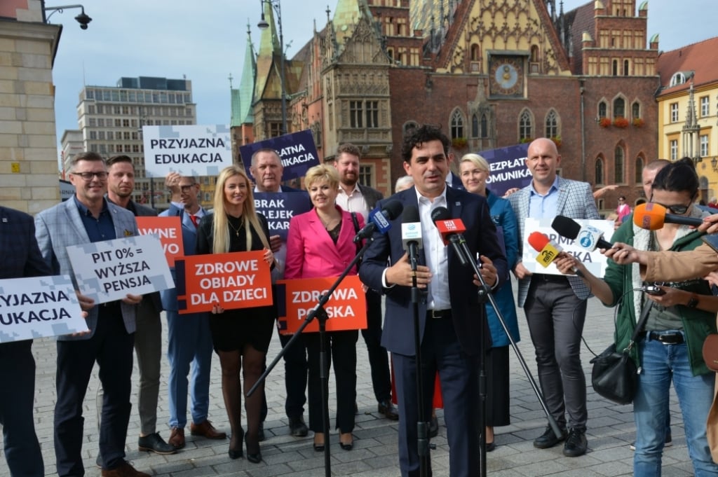 Co dalej z koalicją Bezpartyjnych z PiSem w sejmiku województwa? - fot. Bezpartyjni Samorządowcy / Facebook