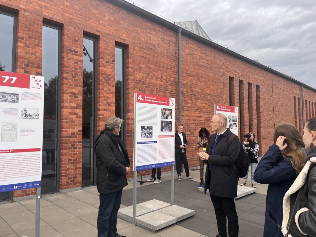 Nowa wystawa przy Centrum Historii Zajezdnia. Bohaterem Vaclav Havel - fot. Joanna Jaros