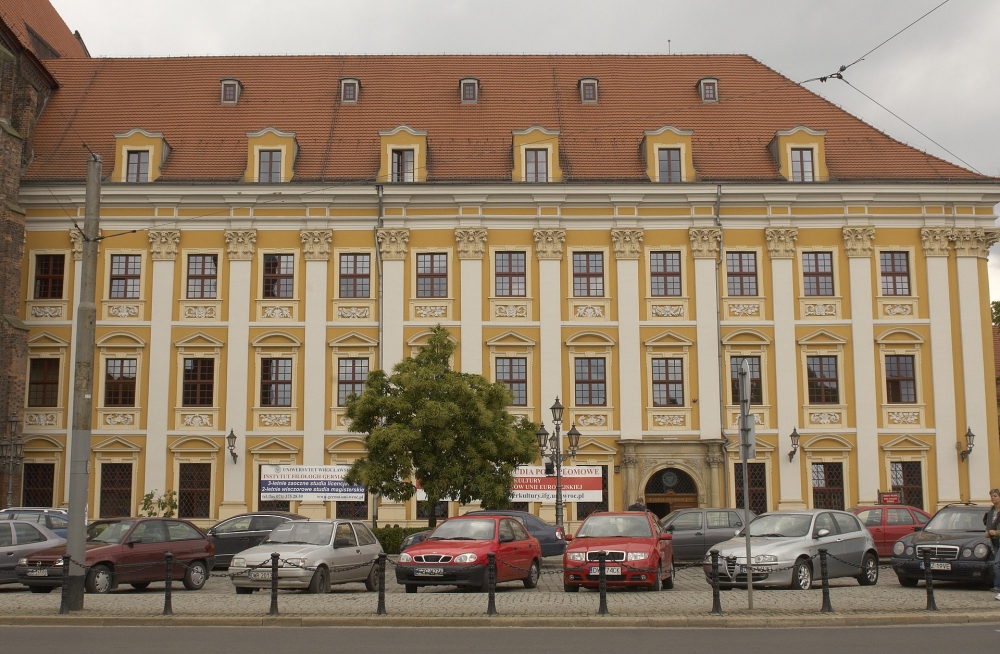 Porada językowa na telefon? Taka od lat 70. działa w Instytucie Filologii Polskiej UWr. - budynek Instytut Filologii Polskiej Uniwersytetu Wrocławskiego / fot. Slawek Ilski CC BY 3.0