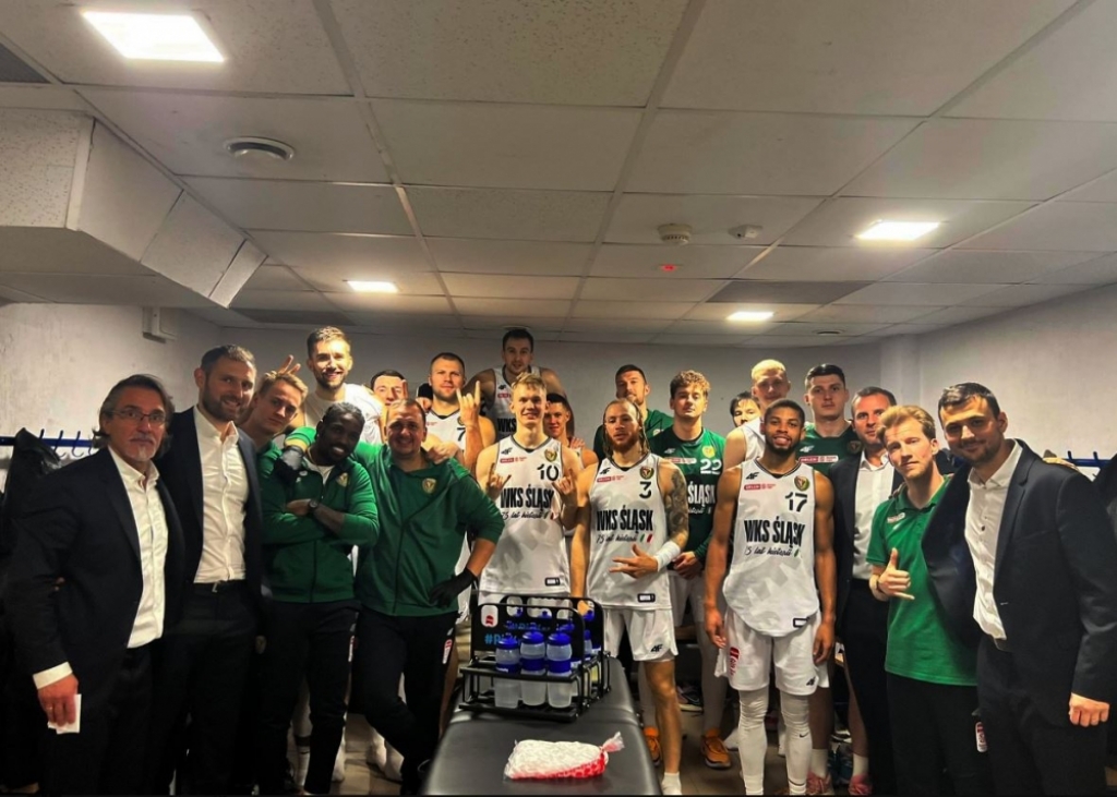 Druga z rzędu ligowa wygrana wrocławian w Orbicie - fot. Twitter.com/WKS_SlaskBasket