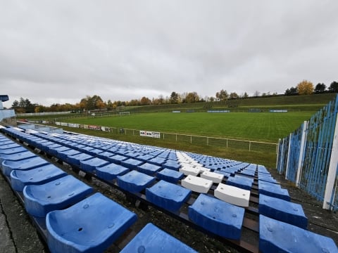 Nie był remontowany od lat 60. Stadion w Ząbkowicach przejdzie metamorfozę - 0