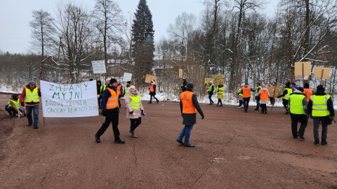 Zamiast asfaltu - błoto. Mieszkańcy Tłumaczowa protestują - 2