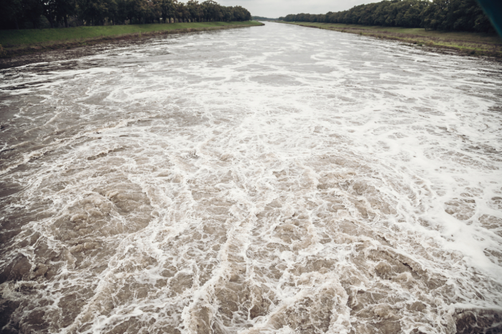 Ostrzeżenie IMGW o wezbraniu rzek w regionie - zdjęcie ilustracyjne: fot. RW