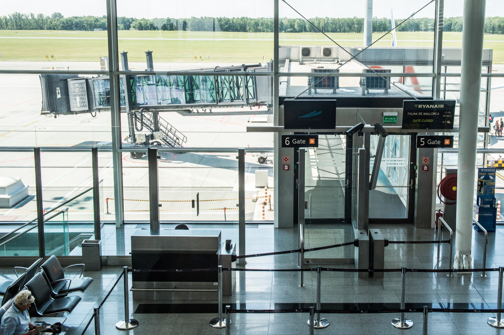 Ewakuacja lotniska. Służby sprawdzały pozostawiony bagaż - fot. ilustracyjna / Radio Wrocław