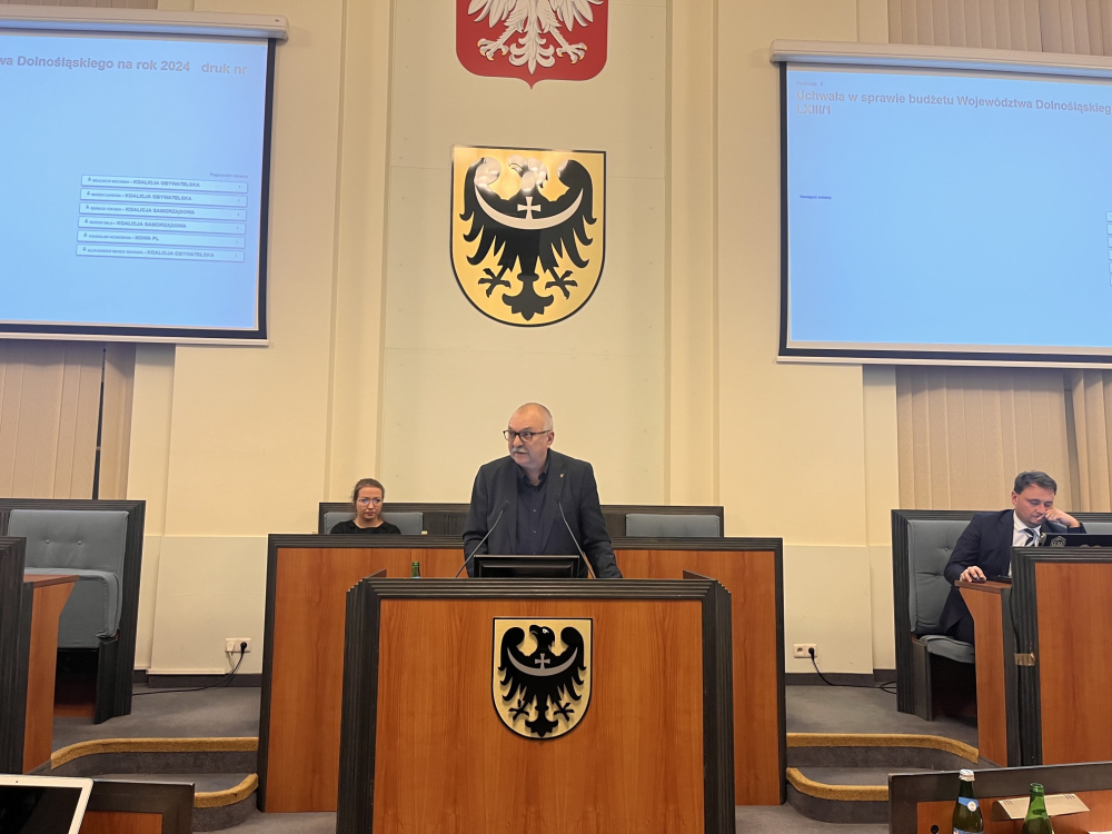 Za drugim podejściem, ale się udało. Budżet województwa uchwalony - fot. Joanna Jaros