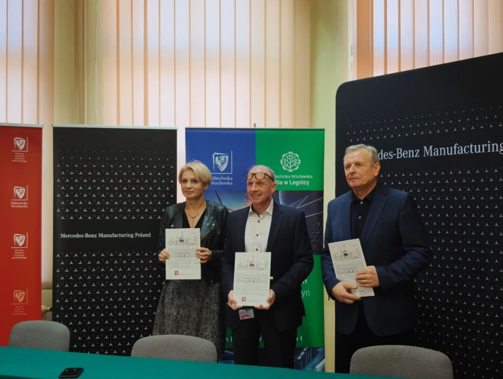 Politechnika Wrocławska rozpoczyna współpracę z Mercedesem - fot. Karolina Bieniek