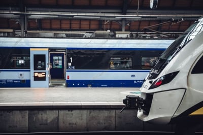 Pociągi jeżdżą już przez wrocławski Dworzec Główny [AKTUALIZACJA]