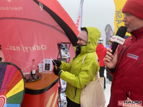 Białe szaleństwo, wspaniałe konkursy i rozgrzewająca muzyka. Tak bawiliśmy się w Zieleńcu - 8