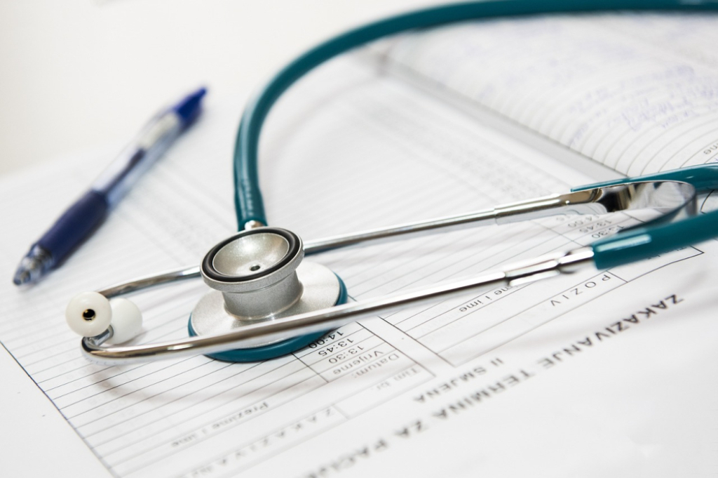Szpital wdraża aplikację wirtualnego asystenta pacjenta kardiologicznego - zdjęcie ilustracyjne, fot. Pixabay